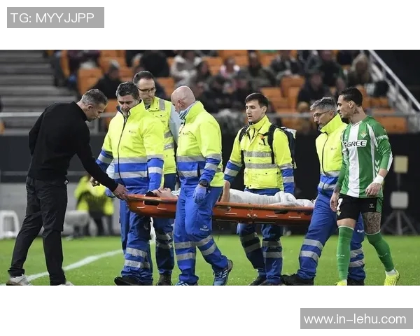 范佩西之子替补出场梅开二度却遭绝杀球队遗憾3-4落败